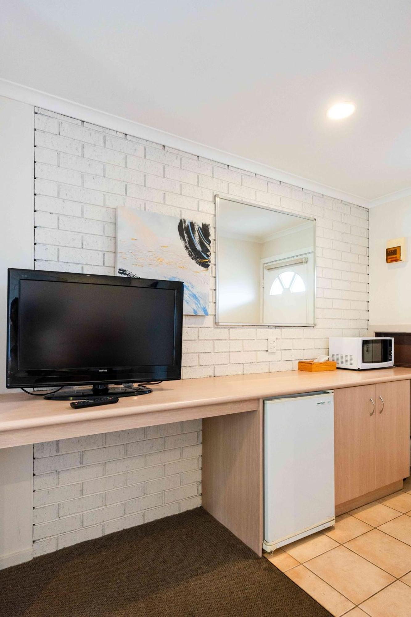 Bristol Hill Motor Inn แมรีโบโร ภายนอก รูปภาพ