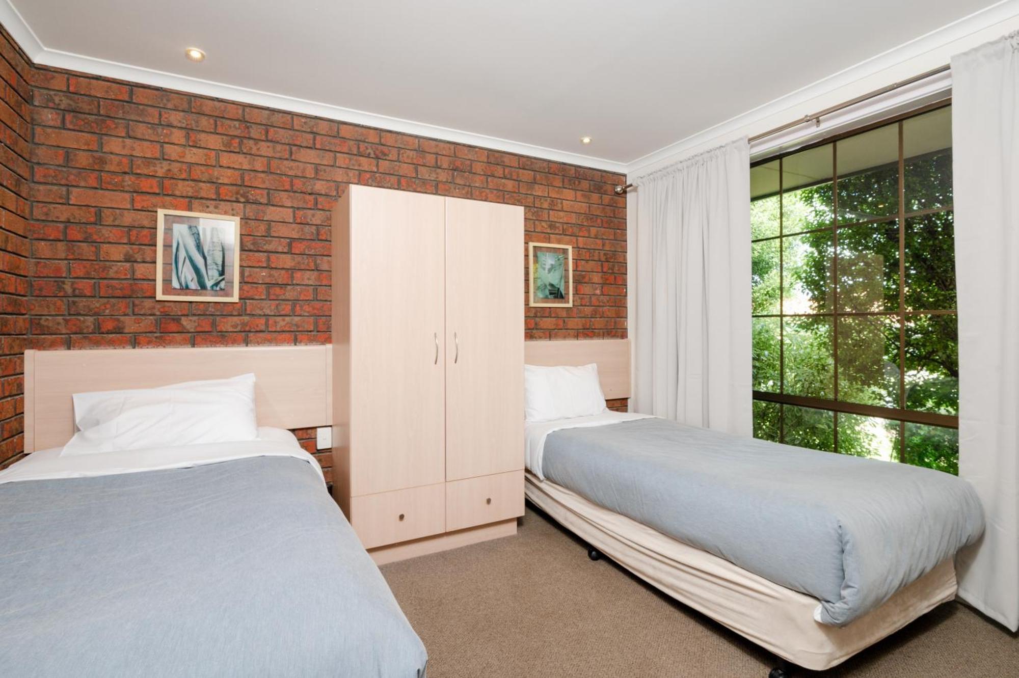 Bristol Hill Motor Inn แมรีโบโร ภายนอก รูปภาพ