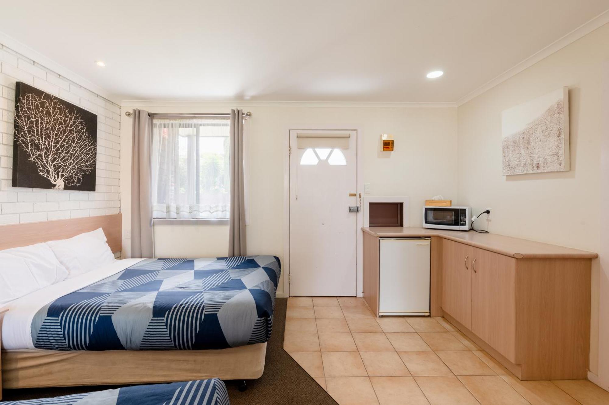 Bristol Hill Motor Inn แมรีโบโร ภายนอก รูปภาพ