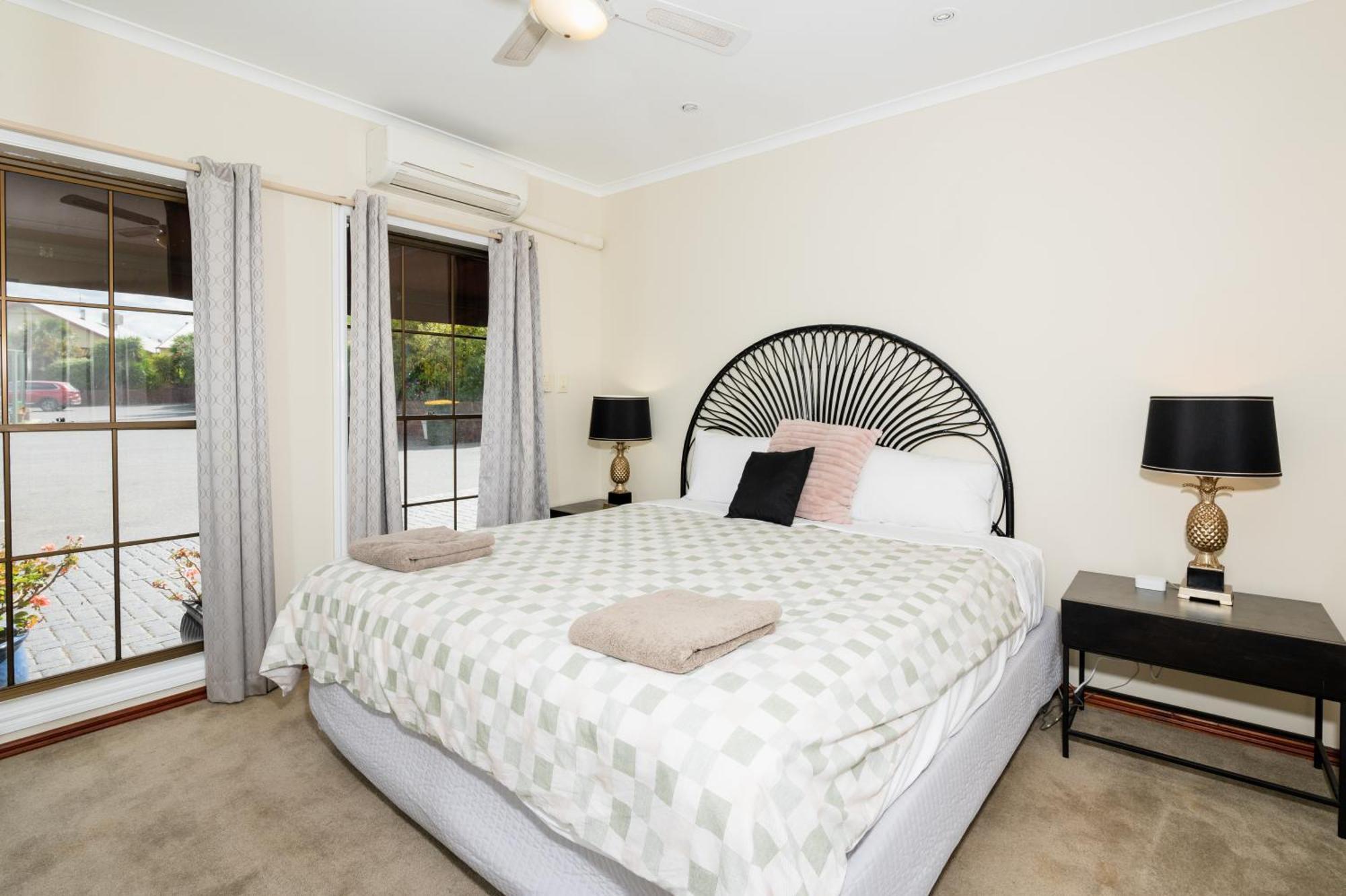 Bristol Hill Motor Inn แมรีโบโร ภายนอก รูปภาพ