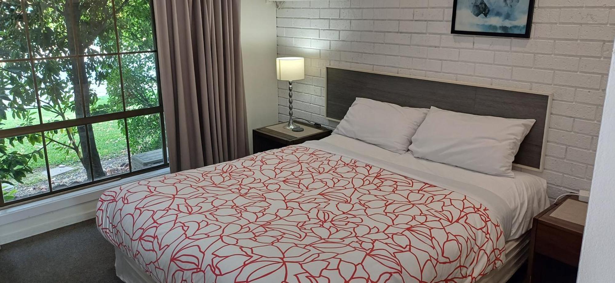 Bristol Hill Motor Inn แมรีโบโร ภายนอก รูปภาพ