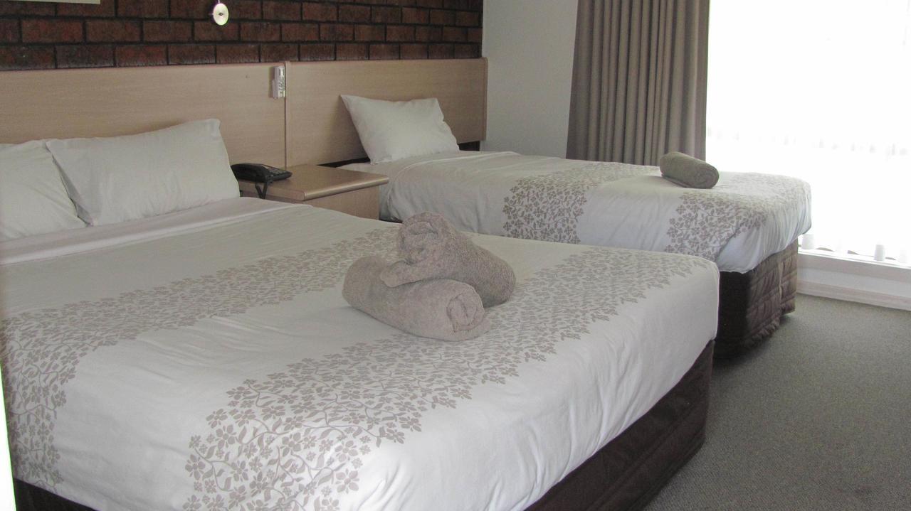 Bristol Hill Motor Inn แมรีโบโร ภายนอก รูปภาพ