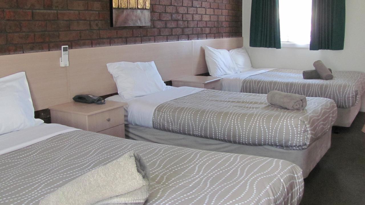 Bristol Hill Motor Inn แมรีโบโร ภายนอก รูปภาพ